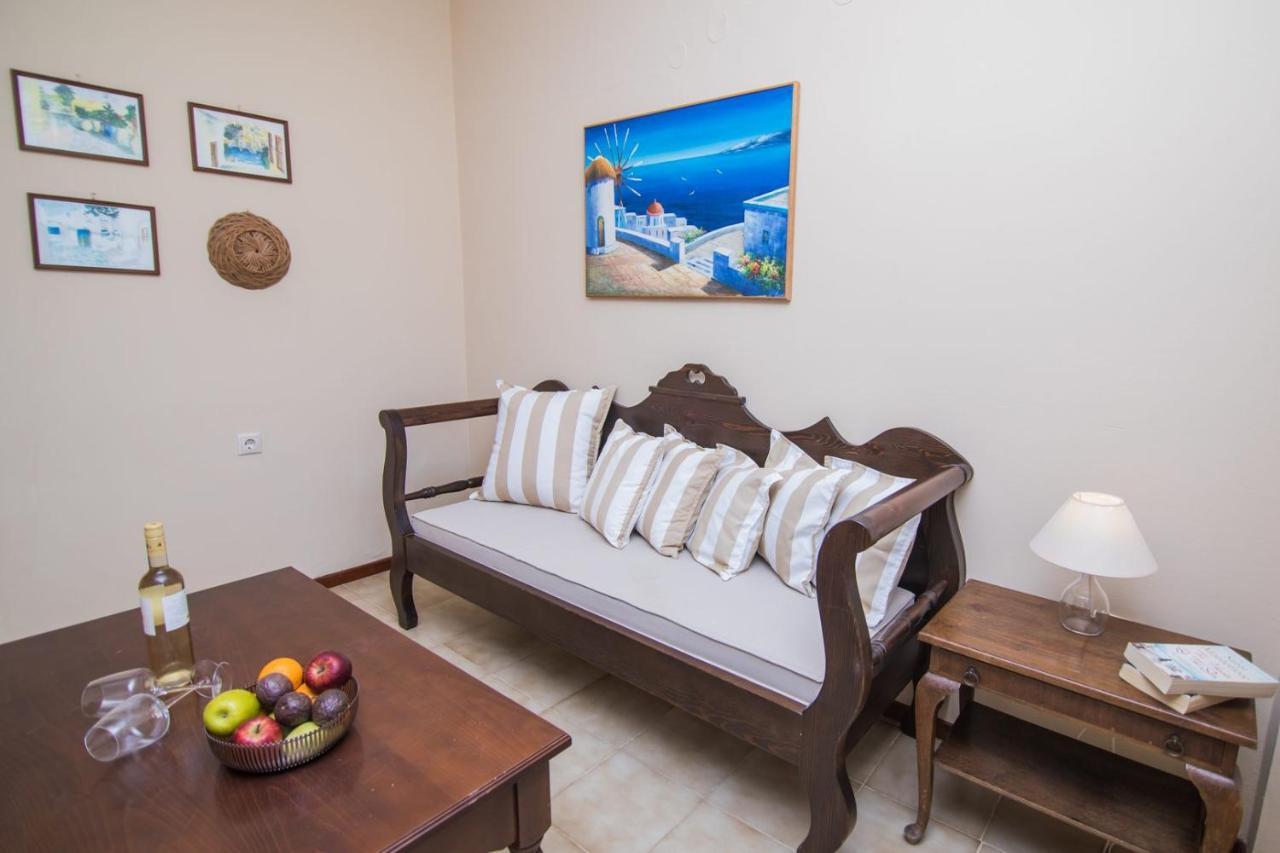 Niriides Hotel Apartments シミ エクステリア 写真