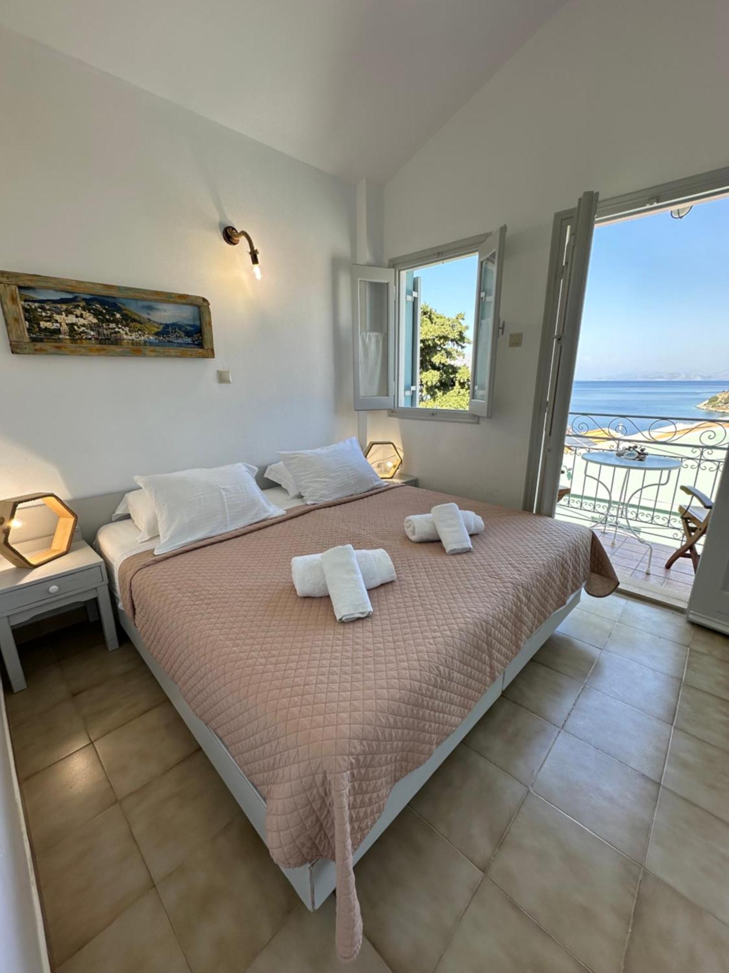 Niriides Hotel Apartments シミ エクステリア 写真