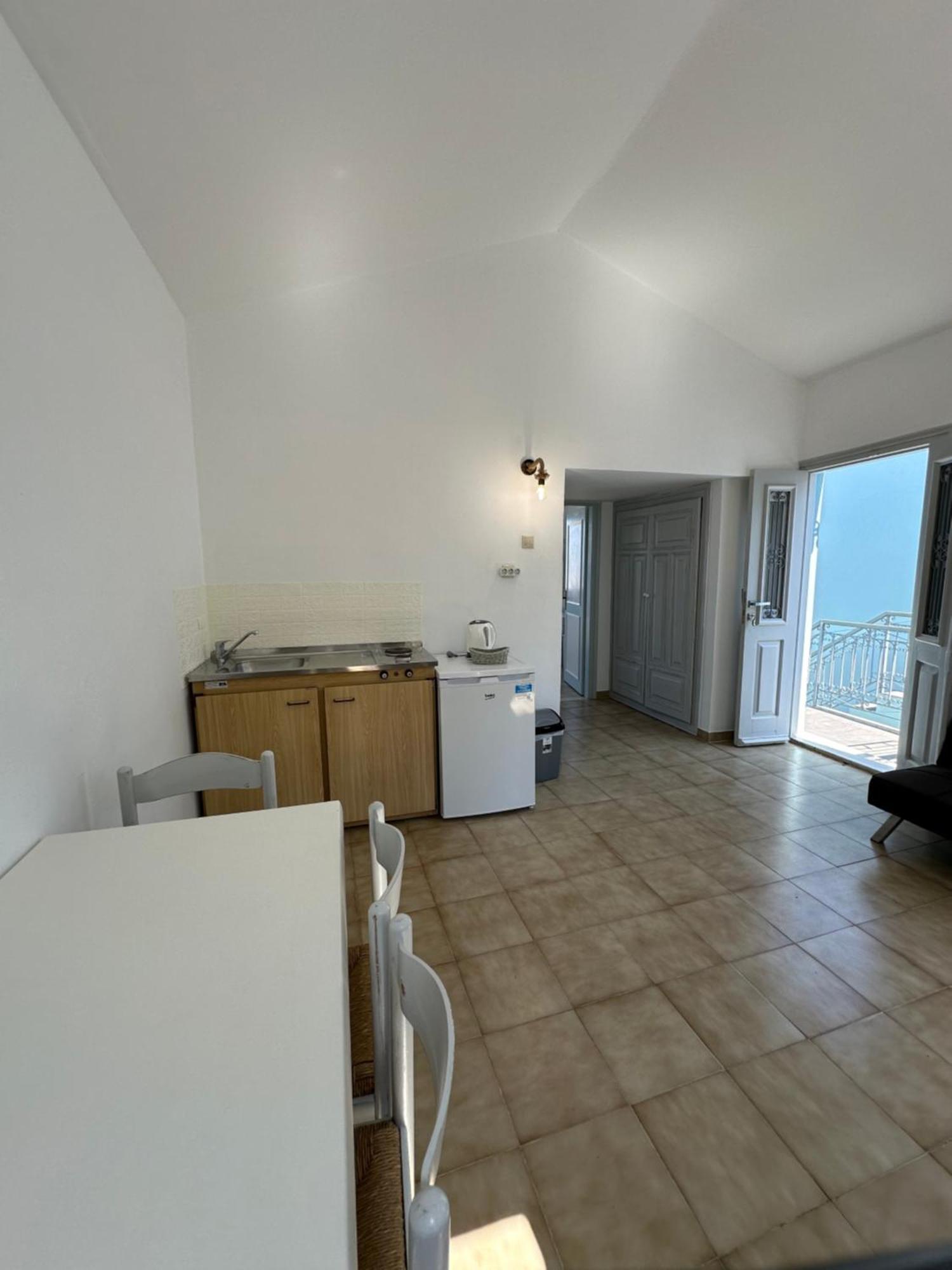 Niriides Hotel Apartments シミ エクステリア 写真